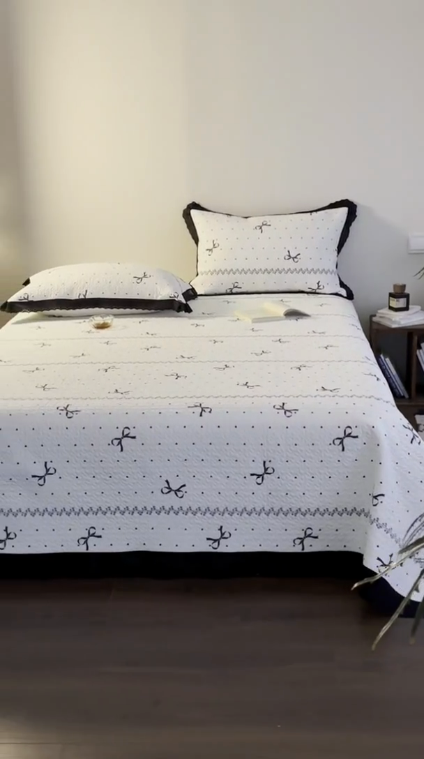 91家纺网 家纺一手货源 找家纺 漫仙阁家纺 2025新款热卖法式花边款加厚床盖床盖三件套 法式蝴蝶