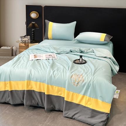 91家纺网 家纺一手货源 找家纺 （总）梦舒羽 2025新款清凉舒适水洗冰丝双拼亮钻夏被