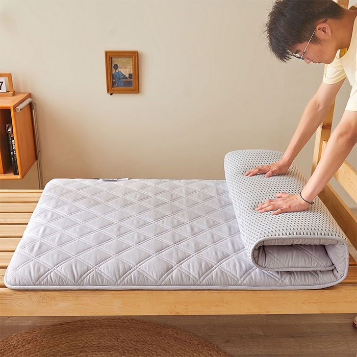 91家纺网 家纺一手货源 找家纺 丽诺床垫 2025新款氧乐棉三明治学生床垫 浅灰