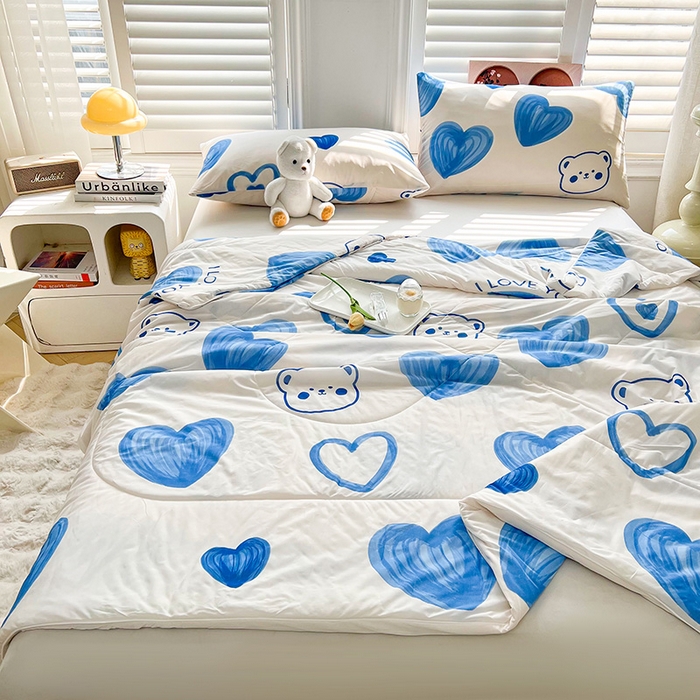 91家纺网 家纺一手货源 找家纺 好梦来家纺（原锦茂家纺） 2025新款印花凉感丝抗菌夏被 爱心熊