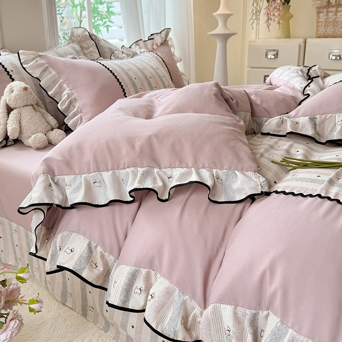 91家纺网 家纺一手货源 找家纺 大麦家纺 2025新款韩式花边亲肤棉四件套 线条狗