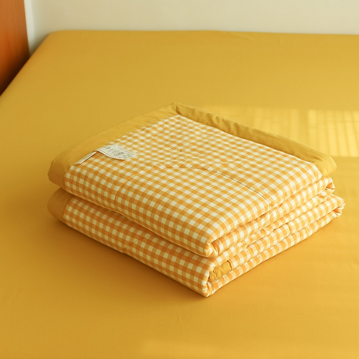 91家纺网 家纺一手货源 找家纺 雯雨家纺 2025新款A类无印风里外全棉纯棉水洗棉新疆棉花夏被夏凉被空调被 黄小格