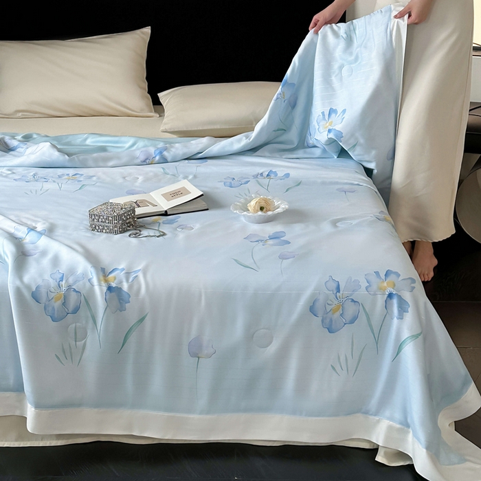 91家纺网 家纺一手货源 找家纺 茧羽世家 2025新款天丝银萃沁氧抗菌系列夏被子被芯 水墨蓝韵