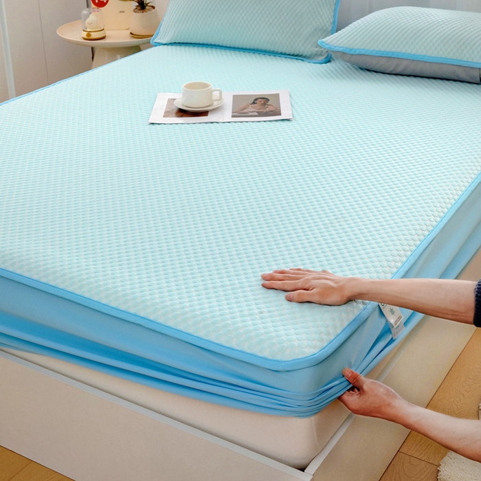 91家纺网 家纺一手货源 找家纺 绒宴家纺 2025新款提花凉席凉豆豆冰豆豆凉席三件套 简约-淡蓝床笠款