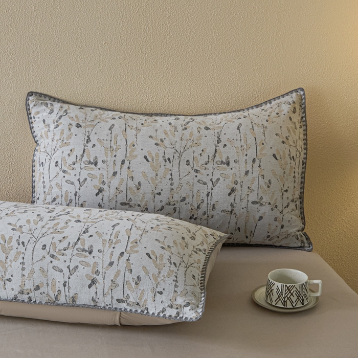 91家纺网 家纺一手货源 找家纺 2025新款亲肤全棉三层纱提花四件套 叶语-珠子褐