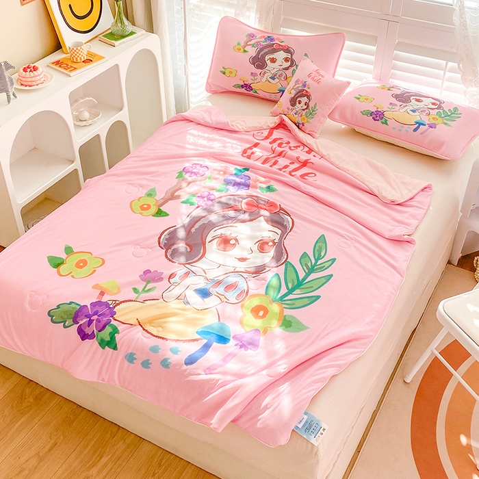 91家纺网 家纺一手货源 找家纺 ds生活馆 2025新款A类大版卡通凉感丝夏被 白雪公主