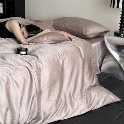 91家纺网 家纺一手货源 找家纺 鹿班家居 2025新款60支莱赛尔精美提花四件套-醉花晓梦【标准会员-20元】 醉花晓梦-粉色