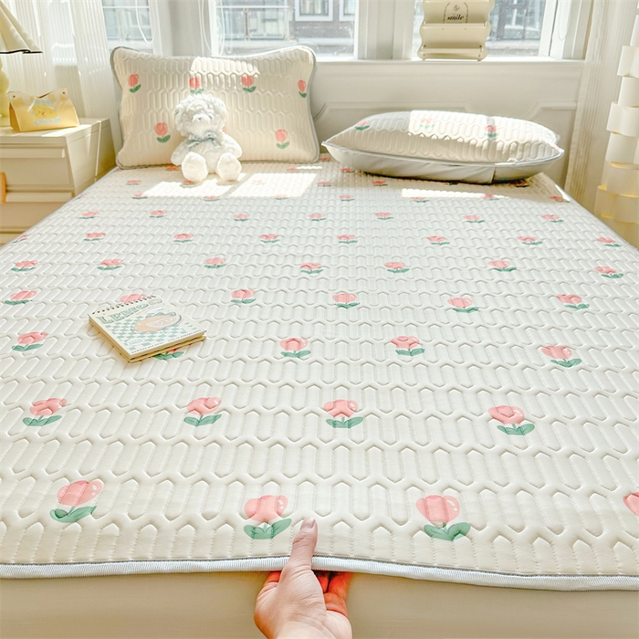 91家纺网 家纺一手货源 找家纺 慕尚家纺 2025新款小清新凉感丝乳胶席 郁金香