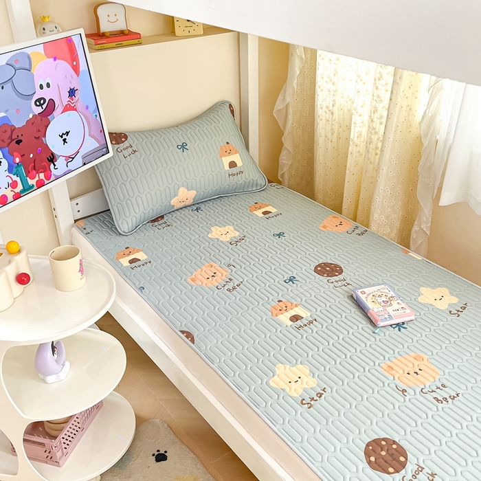 91家纺网 家纺一手货源 找家纺 川悦生活 2025新款小阪凉感丝印花凉席-学生床 好物日志-奶蓝