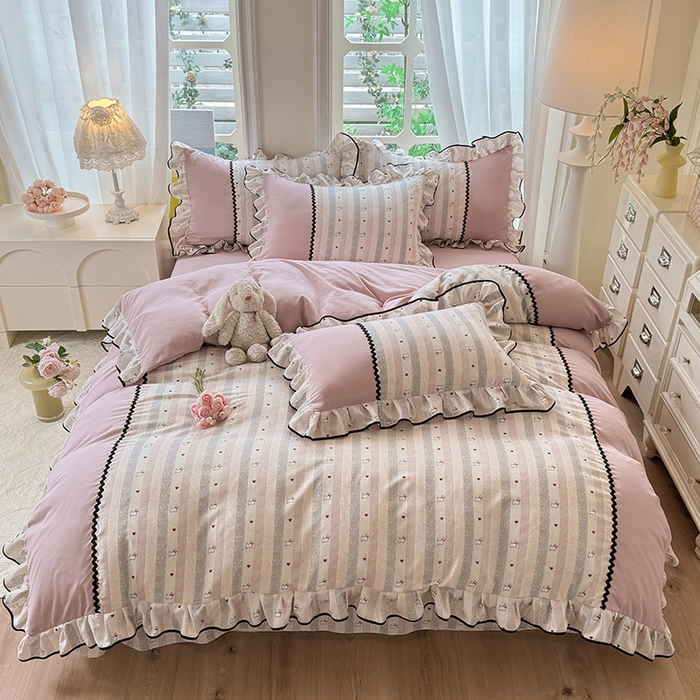 91家纺网 家纺一手货源 找家纺 大麦家纺 2025新款韩式花边亲肤棉四件套 线条狗