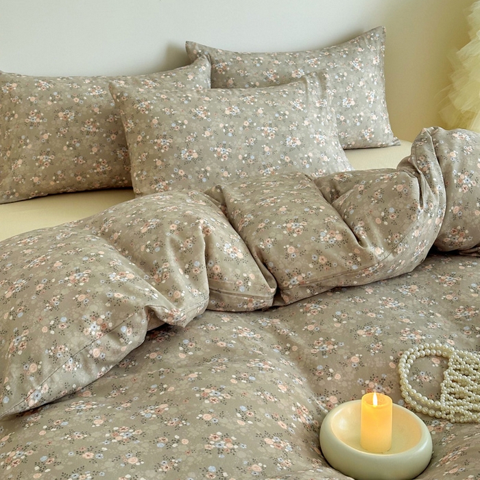 91家纺网 家纺一手货源 找家纺 塞纳 2026新款.全棉有氧双层纱四件套-场景一 花间梦-咖