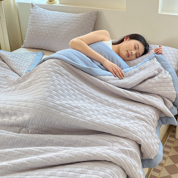 91家纺网 家纺一手货源 找家纺 欧邦 2025新款华夫格水洗棉夏被 灰＋蓝