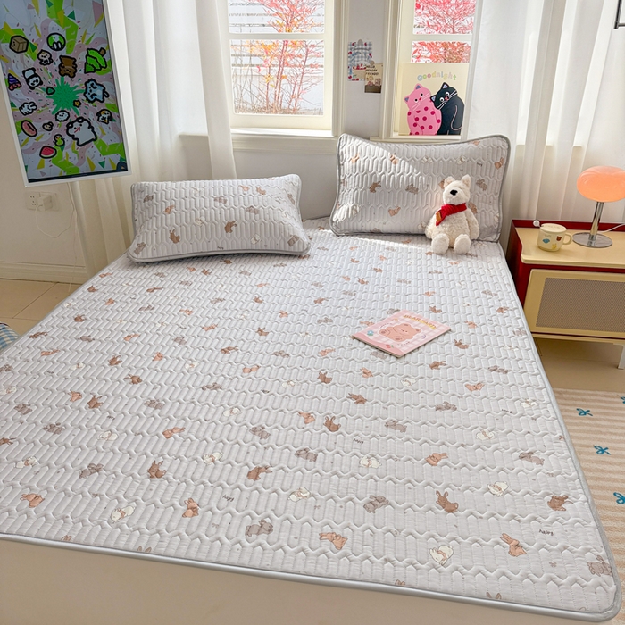 91家纺网 家纺一手货源 找家纺 慕尚家纺 2025新款小清新凉感丝乳胶席 中国白兔