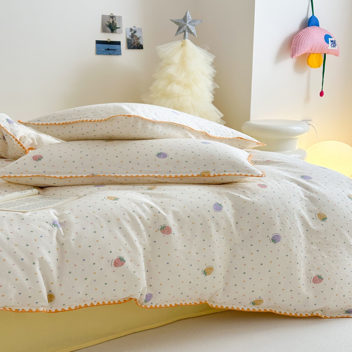 91家纺网 家纺一手货源 找家纺 2025新款工艺款全棉双层纱小清新贝壳边四件套 奶球