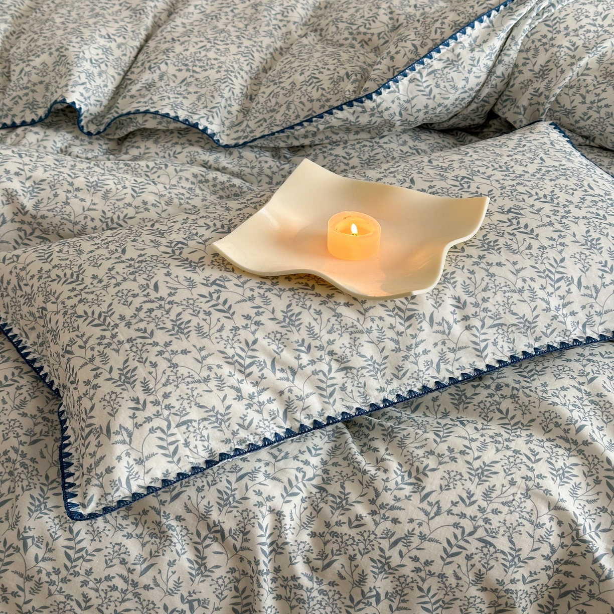 91家纺网 家纺一手货源 找家纺 2025新款工艺款全棉双层纱小清新贝壳边四件套 涟漪