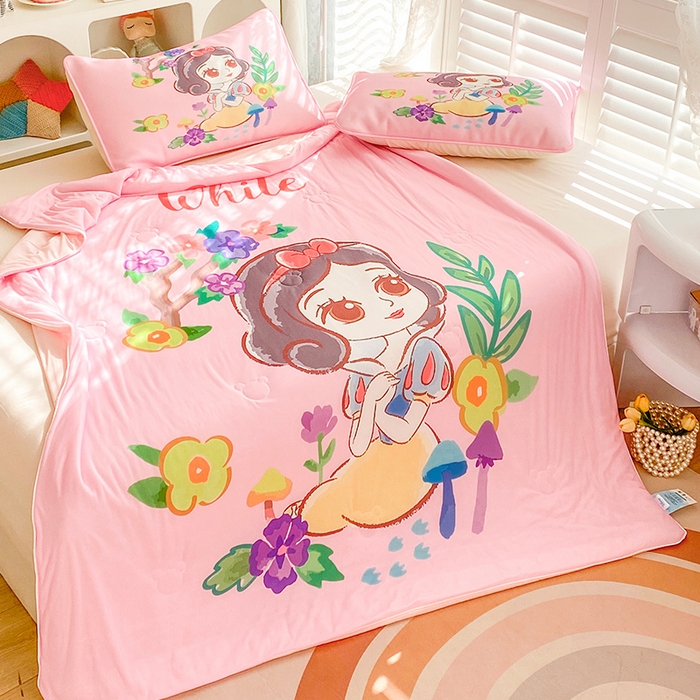 91家纺网 家纺一手货源 找家纺 ds生活馆 2025新款A类大版卡通凉感丝夏被 白雪公主