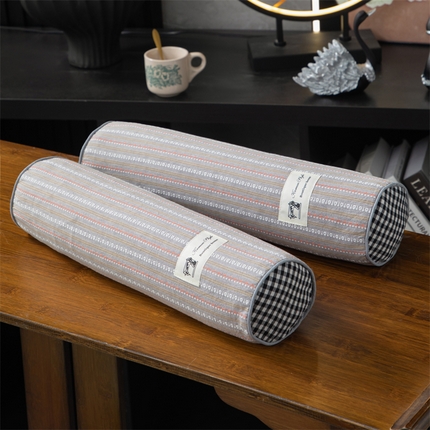 91家纺网 家纺一手货源 找家纺 （总）仁宇枕业 2025新款新品全棉色织提花水洗棉条纹圆形糖果颈椎护颈枕头枕芯