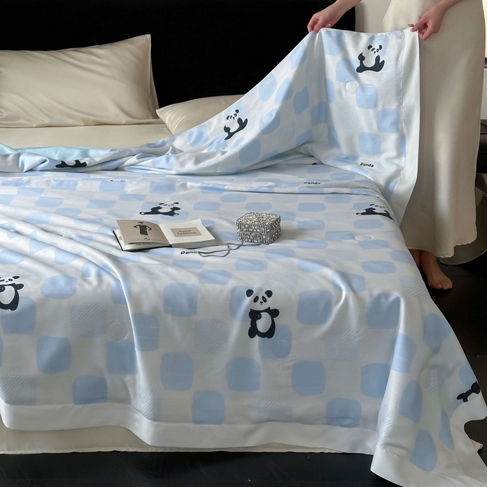 91家纺网 家纺一手货源 找家纺 茧羽世家 2025新款天丝银萃沁氧抗菌系列夏被子被芯 熊猫趣格