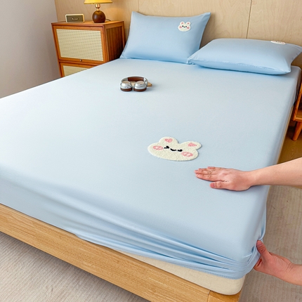 91家纺网 家纺一手货源 找家纺 澳梵家居 2025新款A类全棉毛巾绣床笠 兔兔-蓝