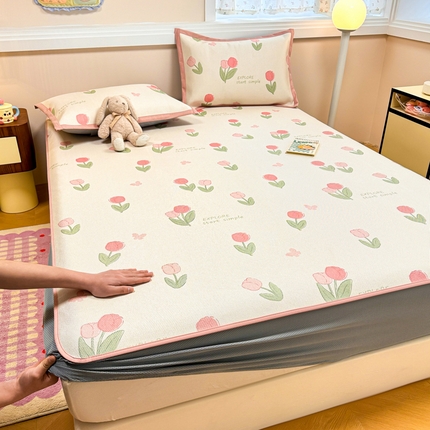 沐慕 2025新款高克重600D冰丝印花冰藤床笠 床笠-粉嫩郁金香