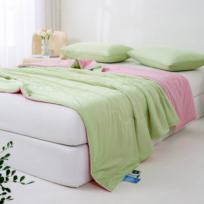 91家纺网 家纺一手货源 找家纺 好梦来家纺（原锦茂家纺） 2026新款印花凉感丝抗菌夏被 绿拼粉