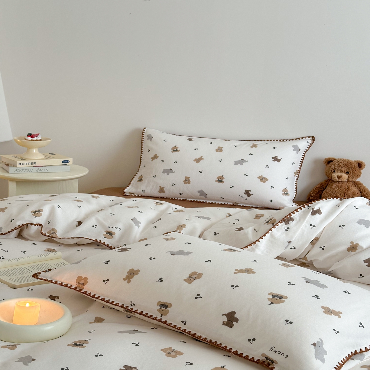 91家纺网 家纺一手货源 找家纺 2025新款工艺款全棉双层纱小清新贝壳边四件套 比波熊