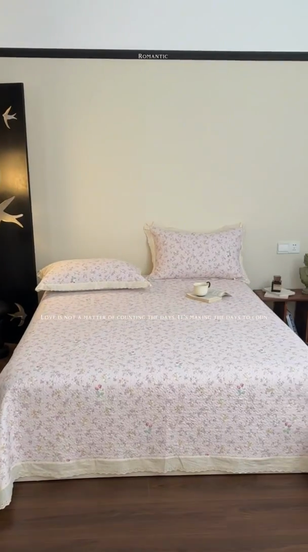 91家纺网 家纺一手货源 找家纺 漫仙阁家纺 2025新款热卖法式花边款加厚床盖床盖三件套 粉草莓