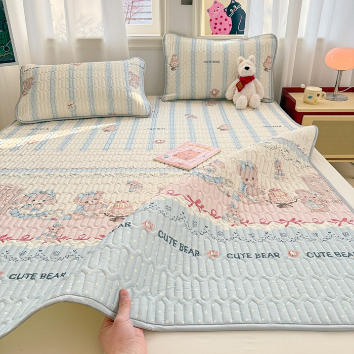 91家纺网 家纺一手货源 找家纺 慕尚家纺 2025新款小清新凉感丝乳胶席 洛丽塔小熊