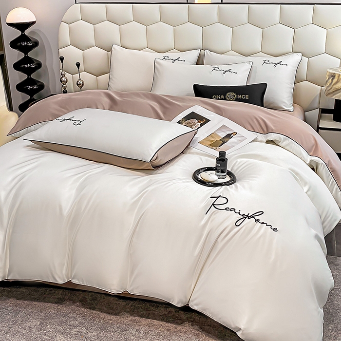 91家纺网 家纺一手货源 找家纺 富宁2025新款水洗真丝时光字母冰丝刺绣四件套 奶油白+咖