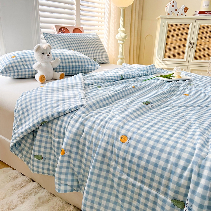 91家纺网 家纺一手货源 找家纺 好梦来家纺（原锦茂家纺） 2026新款印花凉感丝抗菌夏被 蓝格物语