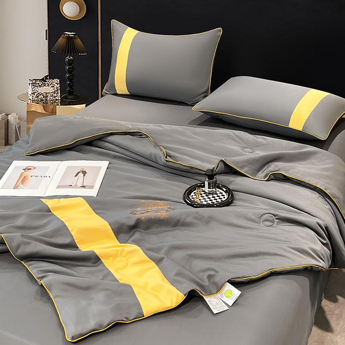 91家纺网 家纺一手货源 找家纺 梦舒羽 2025新款清凉舒适水洗冰丝双拼亮钻夏被四件套 双拼亮钻太空灰