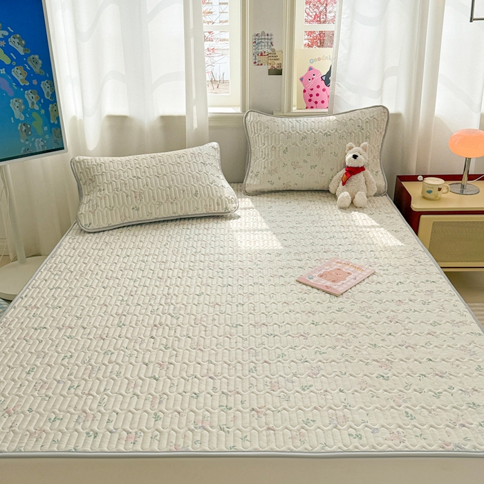 91家纺网 家纺一手货源 找家纺 慕尚家纺 2025新款小清新凉感丝乳胶席 花朵兔