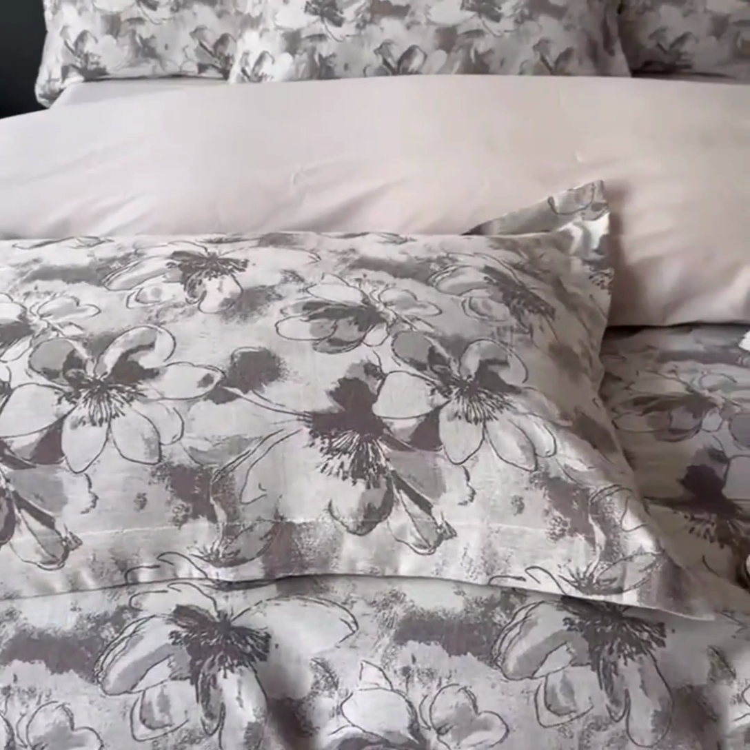 91家纺网 家纺一手货源 找家纺 朵希曼 2025新款轻奢全棉提花系列四件套 织梦 紫