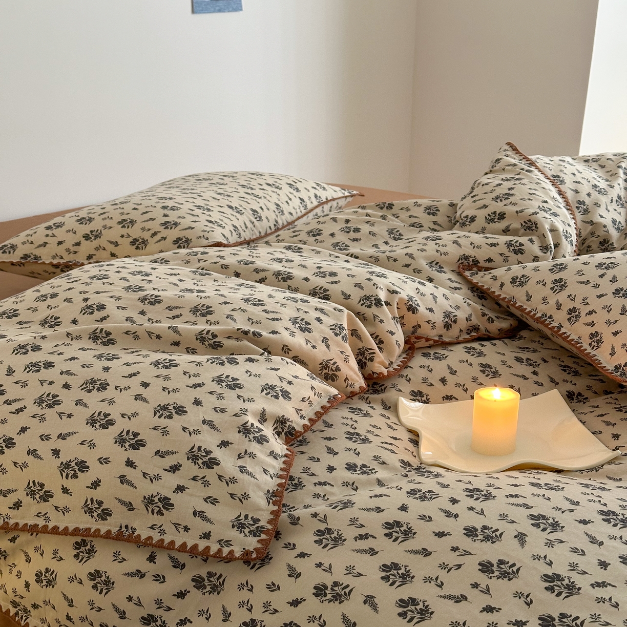 91家纺网 家纺一手货源 找家纺 2025新款工艺款全棉双层纱小清新贝壳边四件套 婉墨