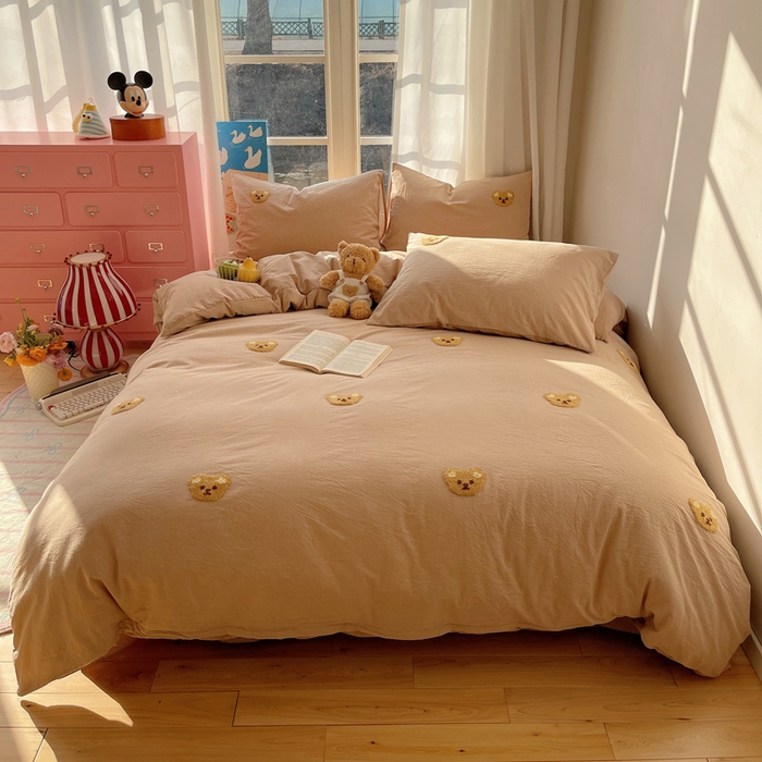 91家纺网 家纺一手货源 找家纺 慕尚家纺 2025新款春夏新款色织水洗棉毛巾绣四件套 嘟嘟熊 咖