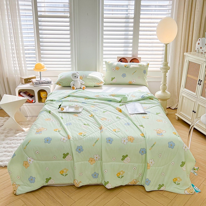 91家纺网 家纺一手货源 找家纺 好梦来家纺（原锦茂家纺） 2025新款印花凉感丝抗菌夏被 花园里