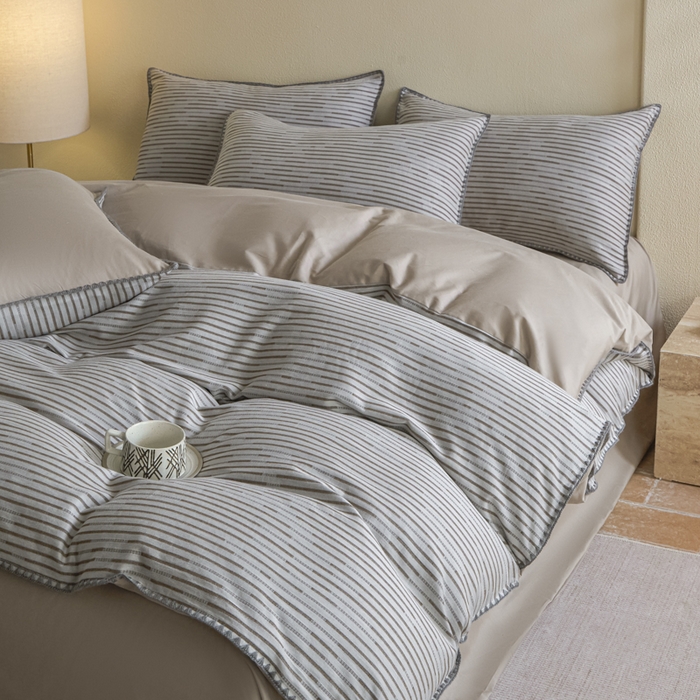 91家纺网 家纺一手货源 找家纺 2025新款亲肤全棉三层纱提花四件套 韵律-沉香