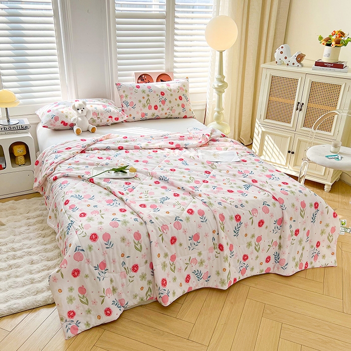 91家纺网 家纺一手货源 找家纺 好梦来家纺（原锦茂家纺） 2025新款印花凉感丝抗菌夏被 春意