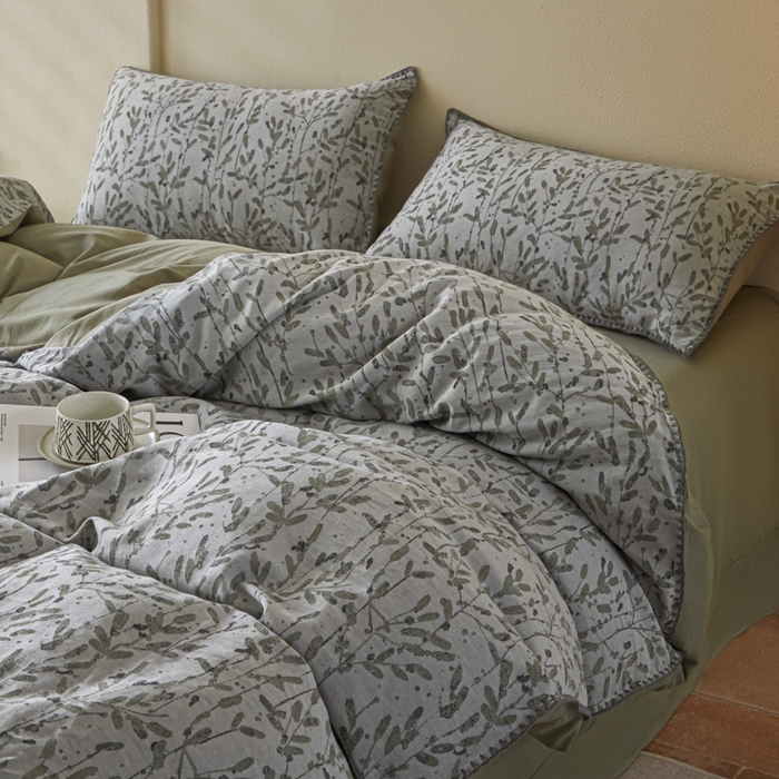 91家纺网 家纺一手货源 找家纺 2025新款亲肤全棉三层纱提花四件套 叶语-兰苕