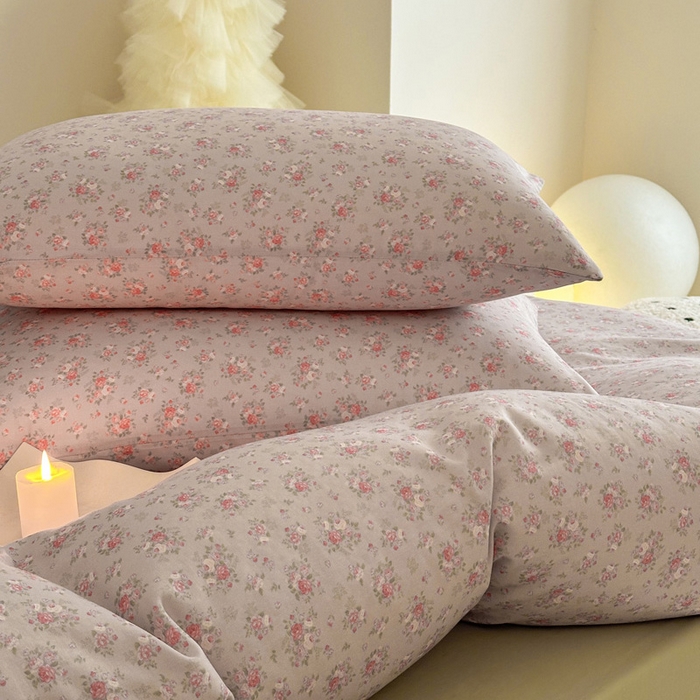 91家纺网 家纺一手货源 找家纺 塞纳 2026新款.全棉有氧双层纱四件套-场景一 醉花颜-浅咖