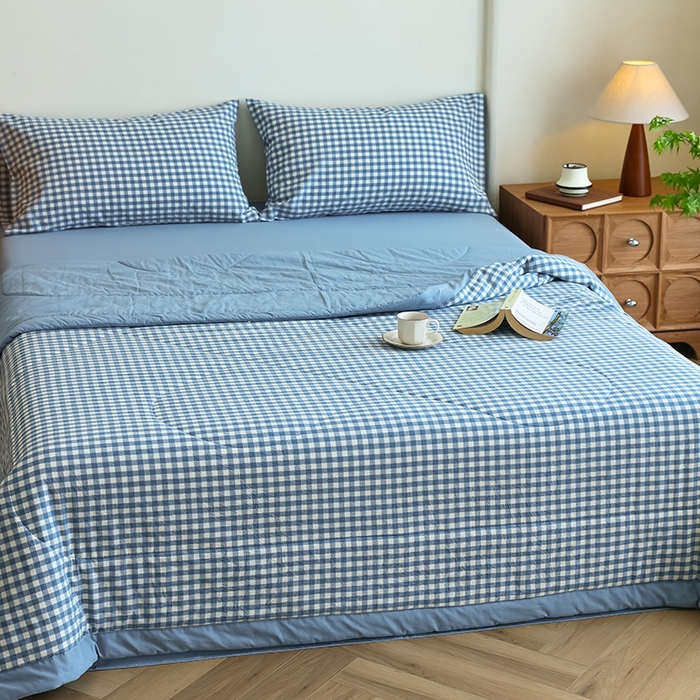 91家纺网 家纺一手货源 找家纺 雯雨家纺 2025新款A类无印风里外全棉纯棉水洗棉新疆棉花夏被夏凉被空调被 浅蓝小格