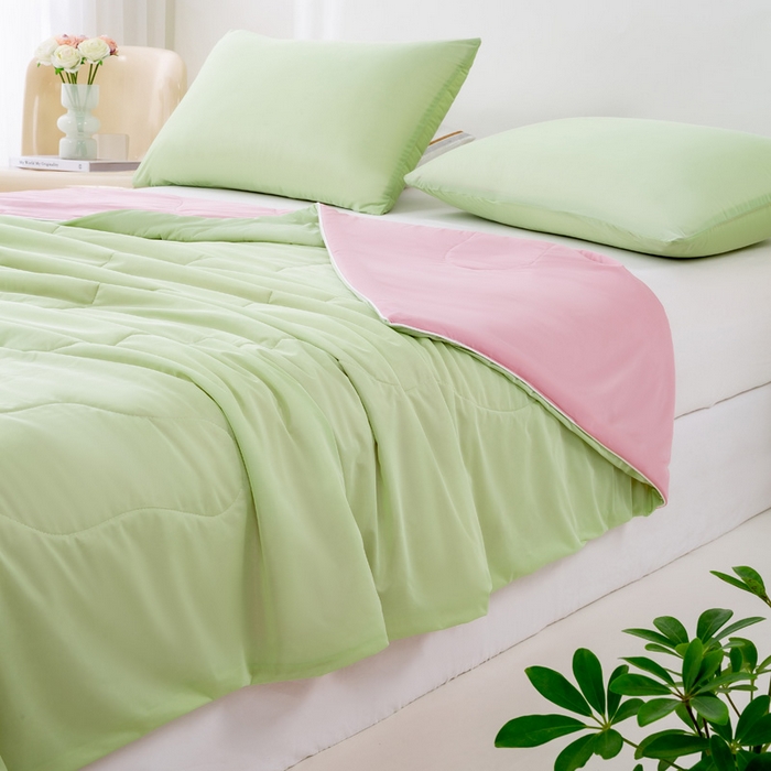 91家纺网 家纺一手货源 找家纺 好梦来家纺（原锦茂家纺） 2026新款印花凉感丝抗菌夏被 绿拼粉