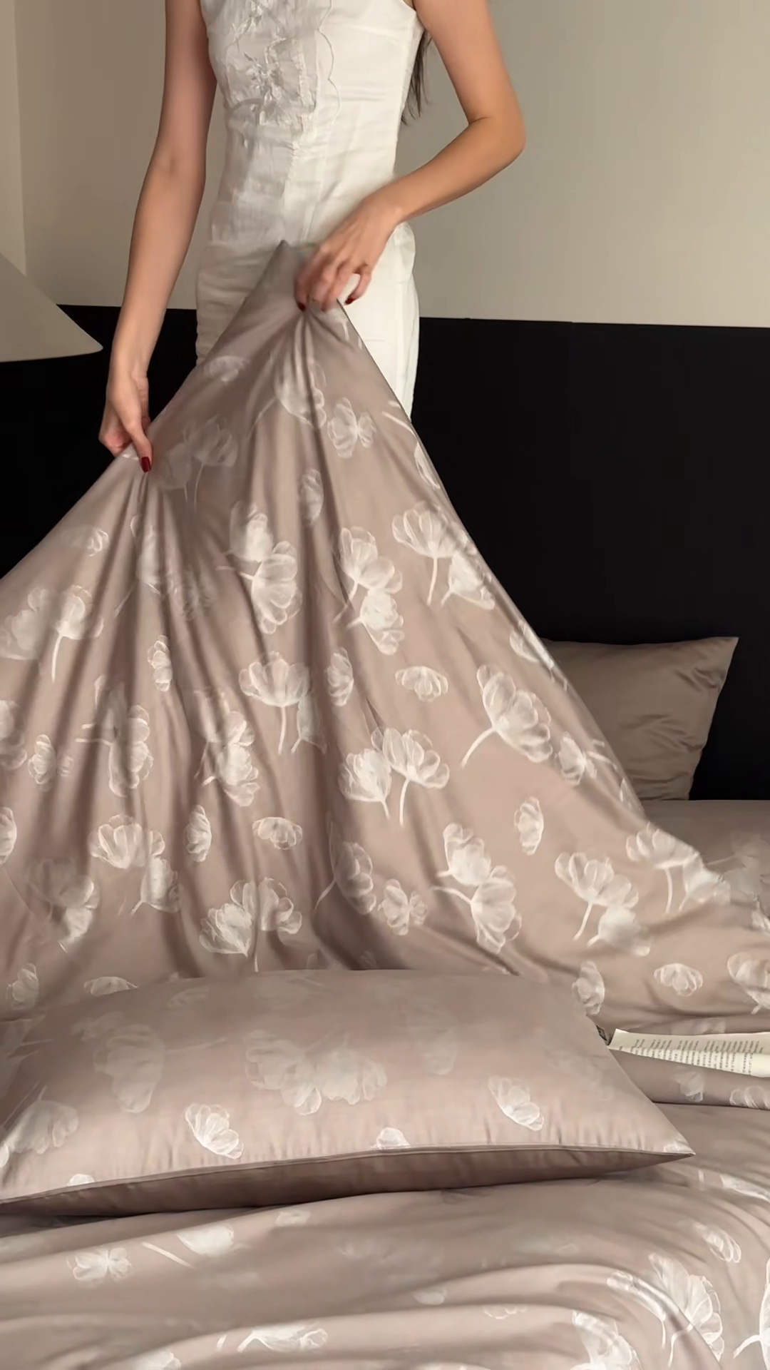 91家纺网 家纺一手货源 找家纺 玉宇阁2025新款100S色织天丝棉大提花四件套简约雪融白茶-简约 简约雪融