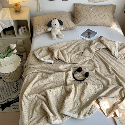 91家纺网 家纺一手货源 找家纺 耀悦家纺 2025新款A类纯棉棉纱夏被60支大豆纤维夏凉被双层纱 流年