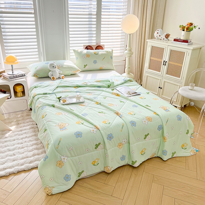 91家纺网 家纺一手货源 找家纺 好梦来家纺（原锦茂家纺） 2025新款印花凉感丝抗菌夏被 花园里