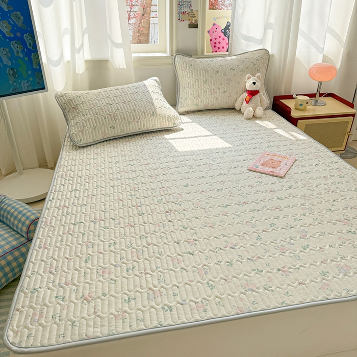 91家纺网 家纺一手货源 找家纺 慕尚家纺 2025新款小清新凉感丝乳胶席 花朵兔