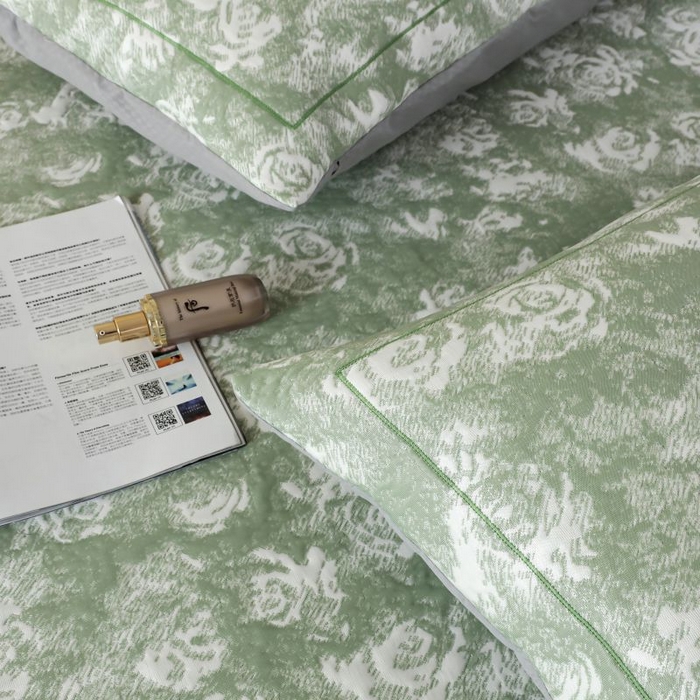 91家纺网 家纺一手货源 找家纺 2025新款玫瑰亲肤冰丝席床裙 绿色