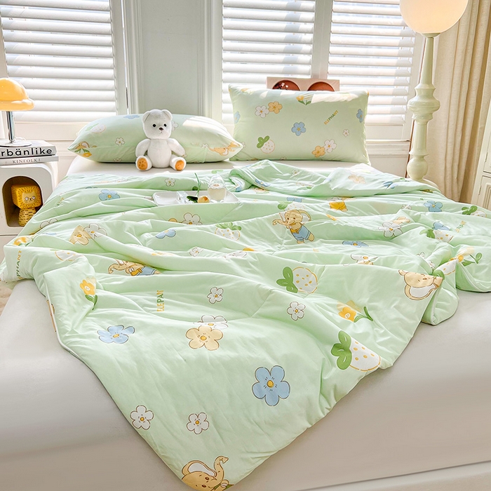 91家纺网 家纺一手货源 找家纺 好梦来家纺（原锦茂家纺） 2025新款印花凉感丝抗菌夏被 花园里