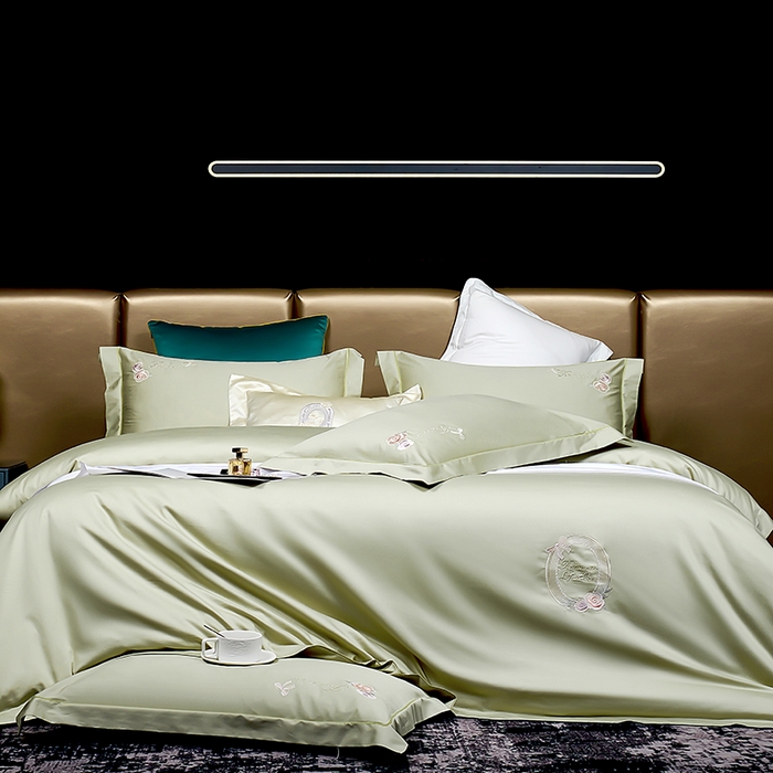 91家纺网 家纺一手货源 找家纺 U品汇 2025新款60s支贡缎长绒棉刺绣花四件套纯棉全棉100%棉礼盒包装 安妮贝尔-抹茶绿