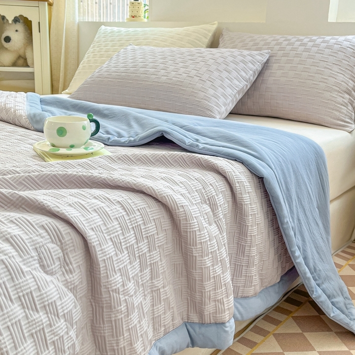91家纺网 家纺一手货源 找家纺 欧邦 2025新款华夫格水洗棉夏被 灰＋蓝